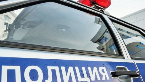 Комаричские полицейские задержали подозреваемого в повреждении чужого имущества